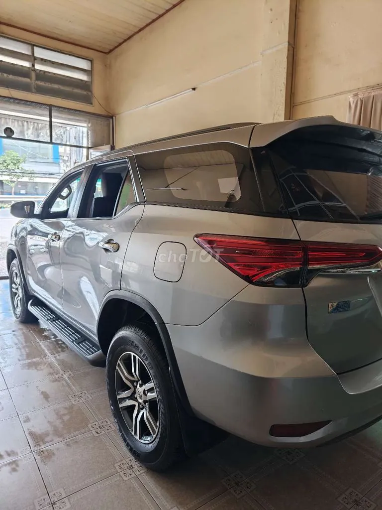 Toyota Fortuner 2018 photo 3