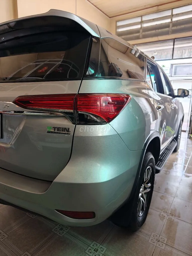 Toyota Fortuner 2018 photo 4