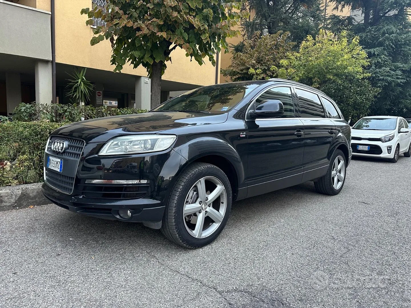 Audi Q7 2007 photo 4