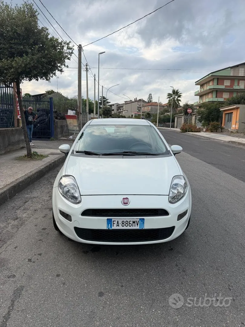 Fiat Punto 2015 photo 4