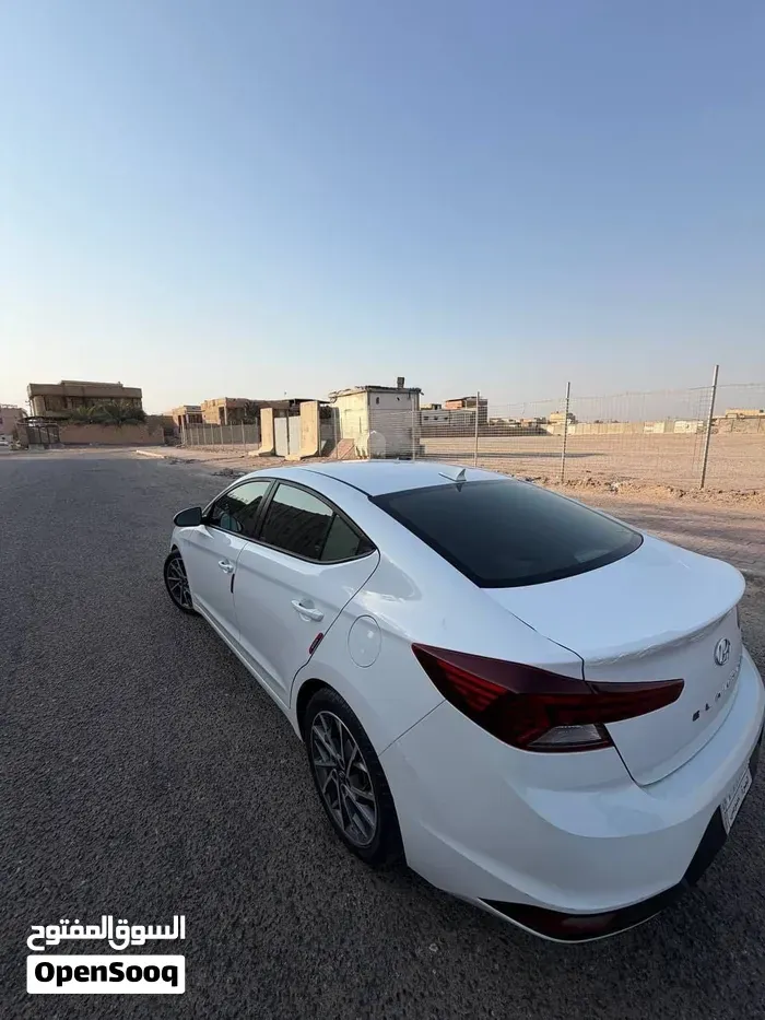 Hyundai Elantra 2019 photo 5