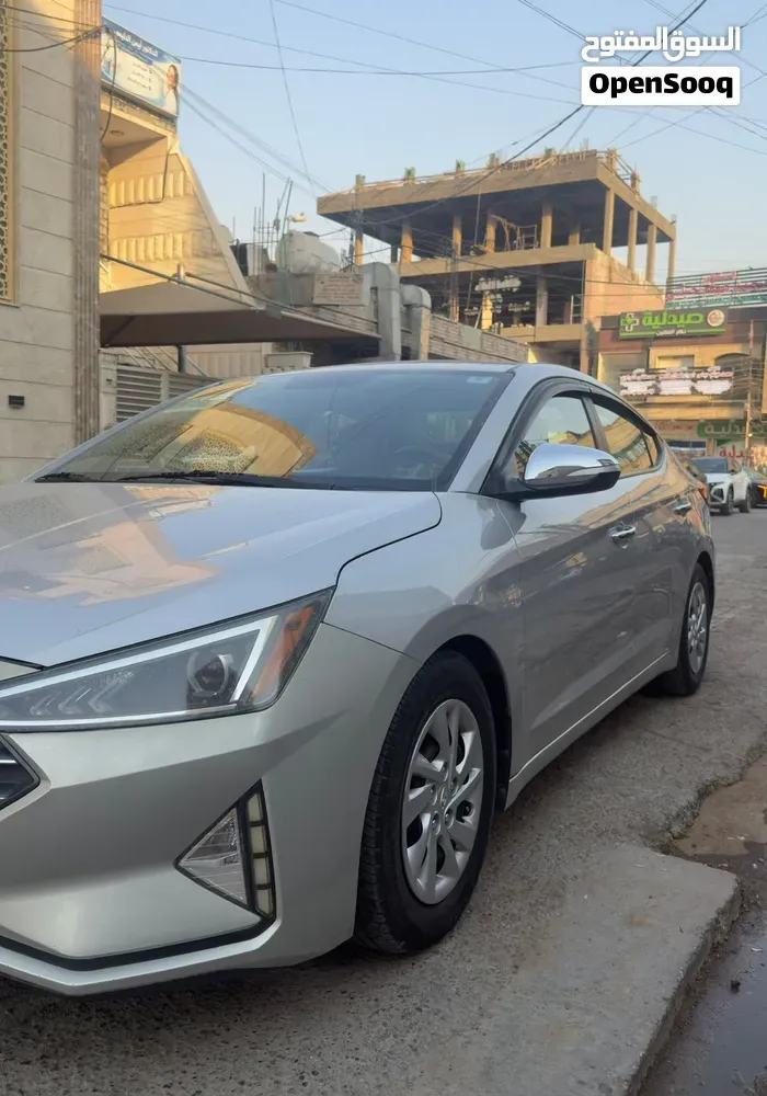 Hyundai Elantra 2019 photo 3