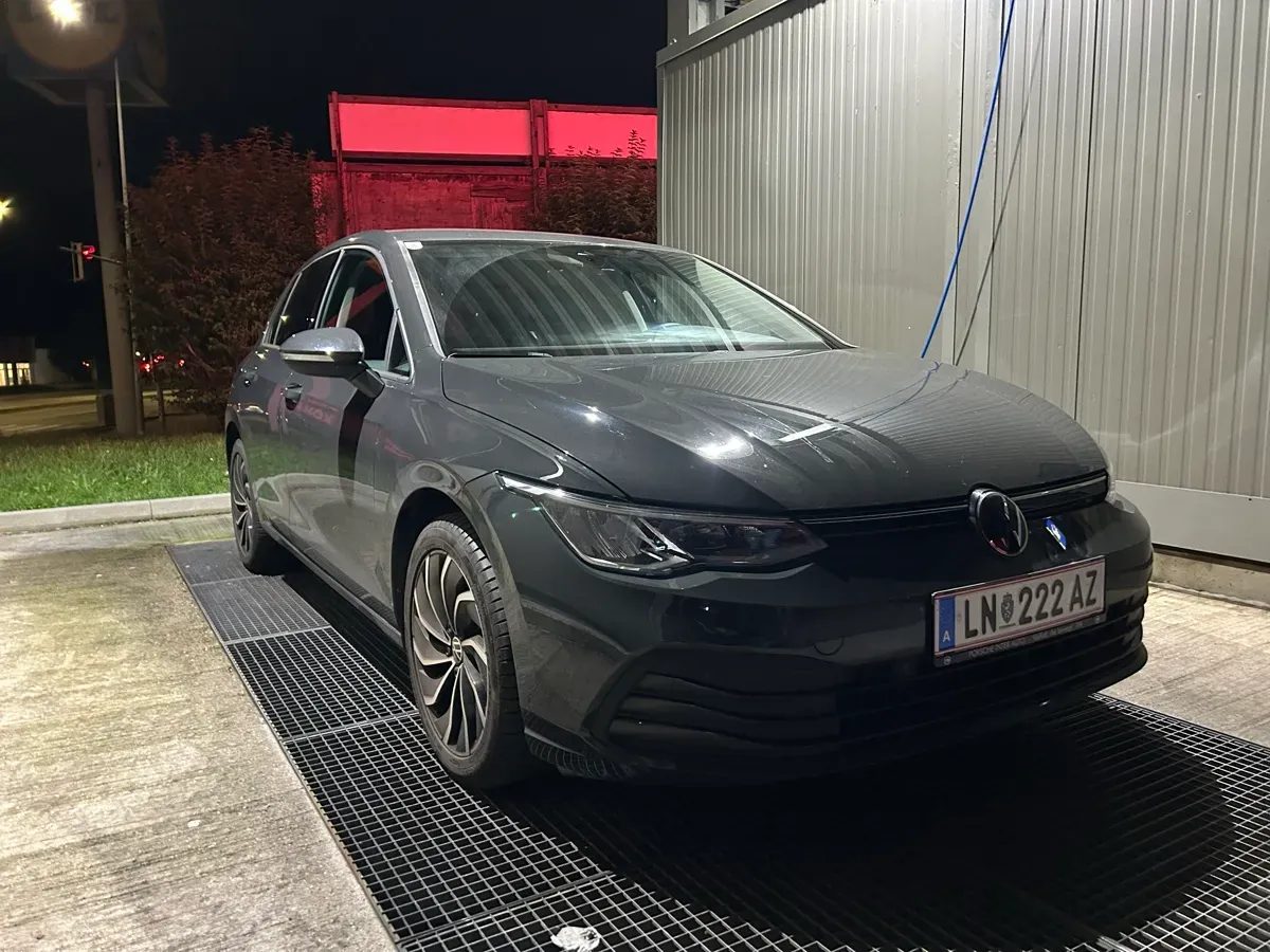 Volkswagen Golf 2024 photo 3