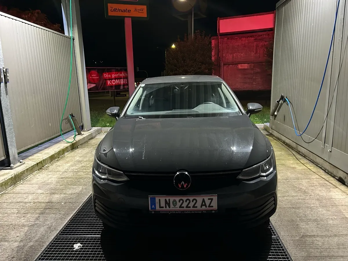 Volkswagen Golf 2024 photo 2