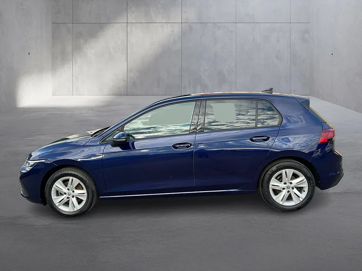 Volkswagen Golf 2022 photo 2