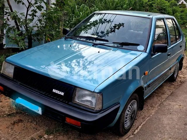Nissan March 1988 photo 3