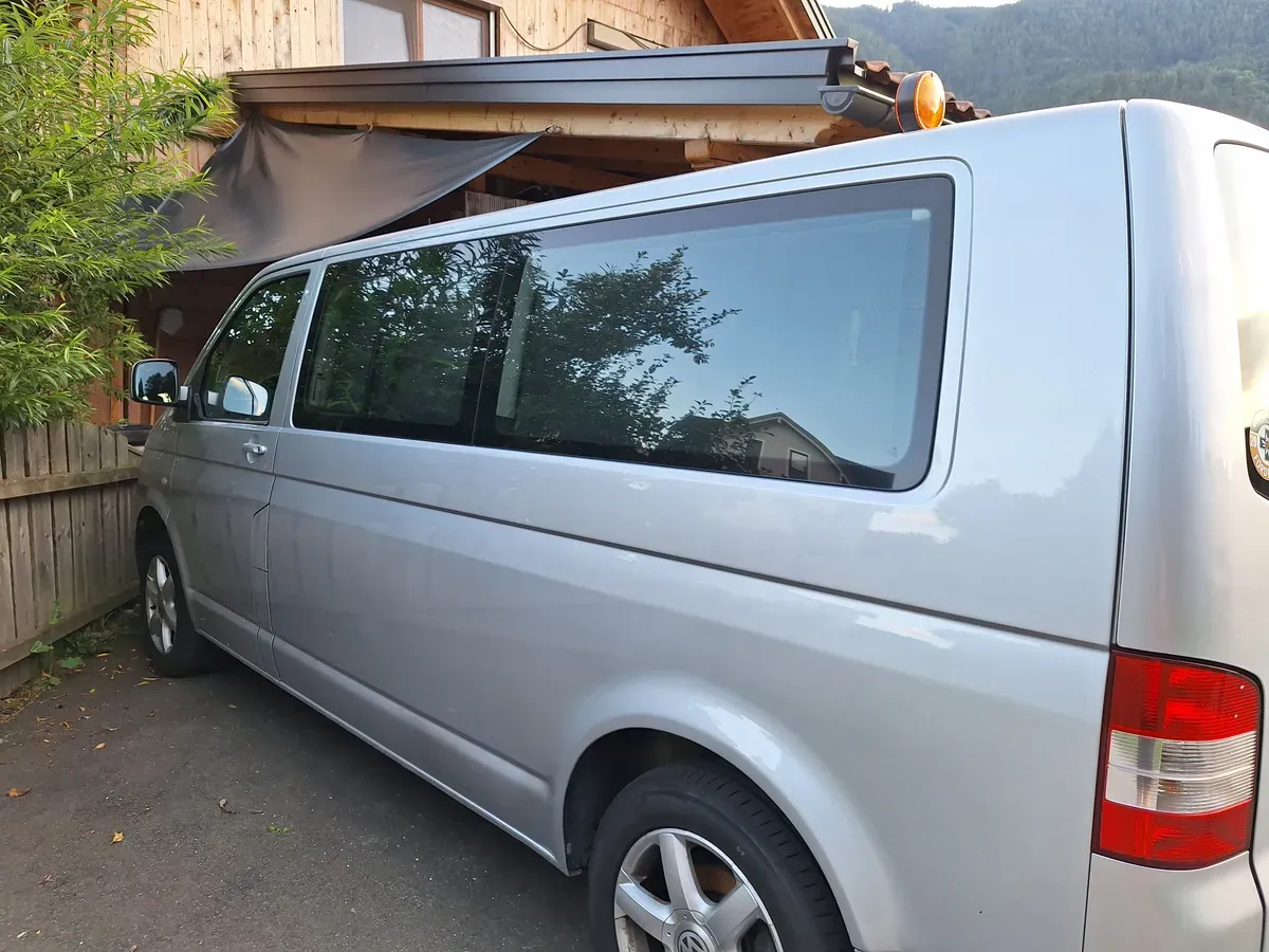 Volkswagen Caravelle 2009 photo 3
