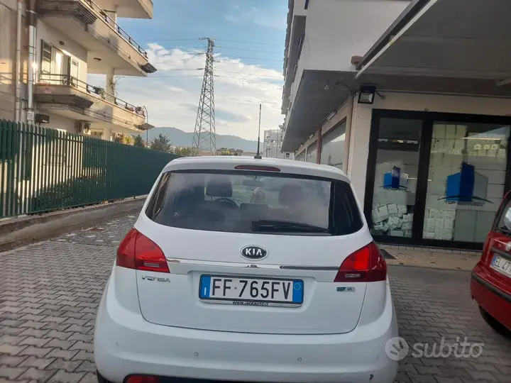 Kia Venga 2016 photo 5