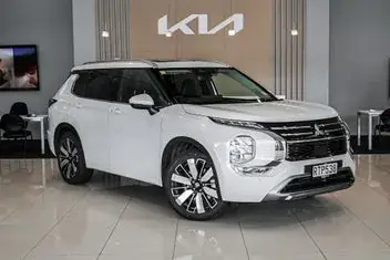 Mitsubishi Outlander 2026 photo 2