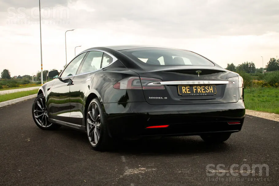 Tesla Model S 2017 photo 4