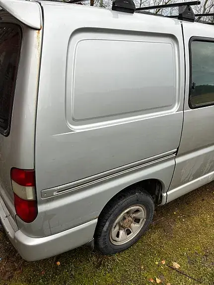Toyota Hiace 2009 photo 5