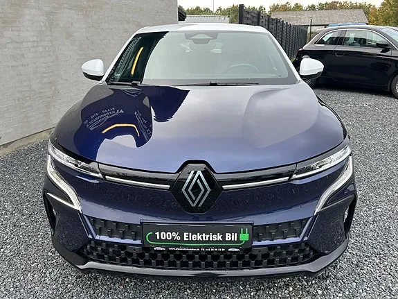 Renault Megane E-Tech 2023 photo 2