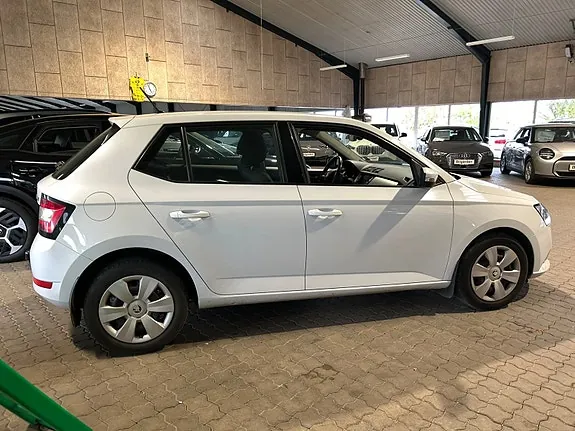 Skoda Fabia 2020 photo 3