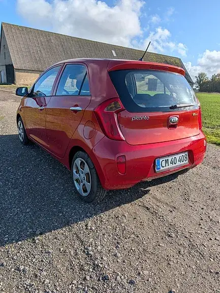 Kia Picanto 2013 photo 3