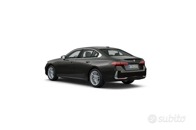 BMW 5 Series 2026 photo 2