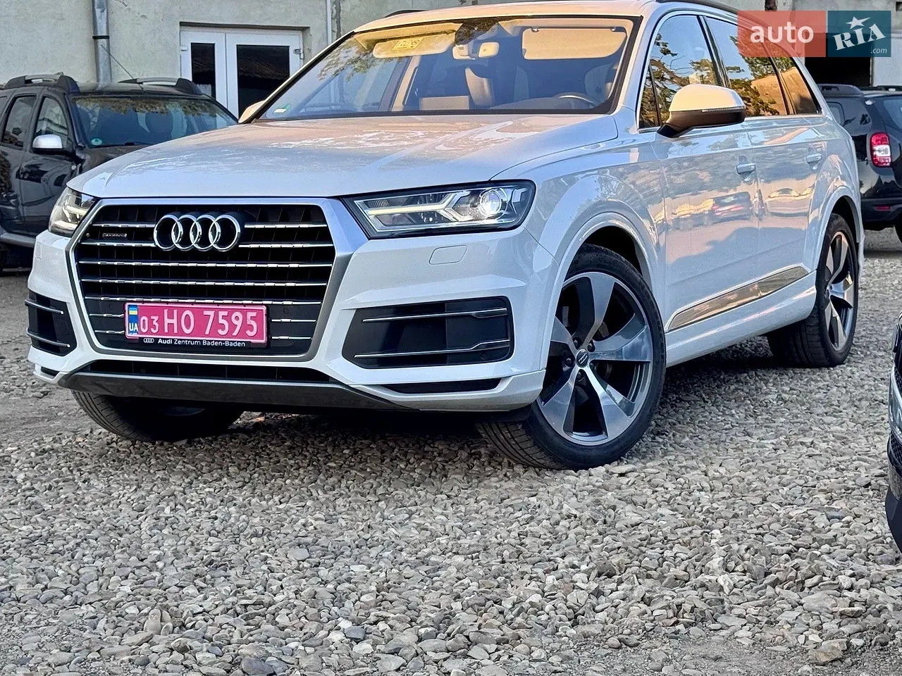 Audi Q7 2015 photo 3