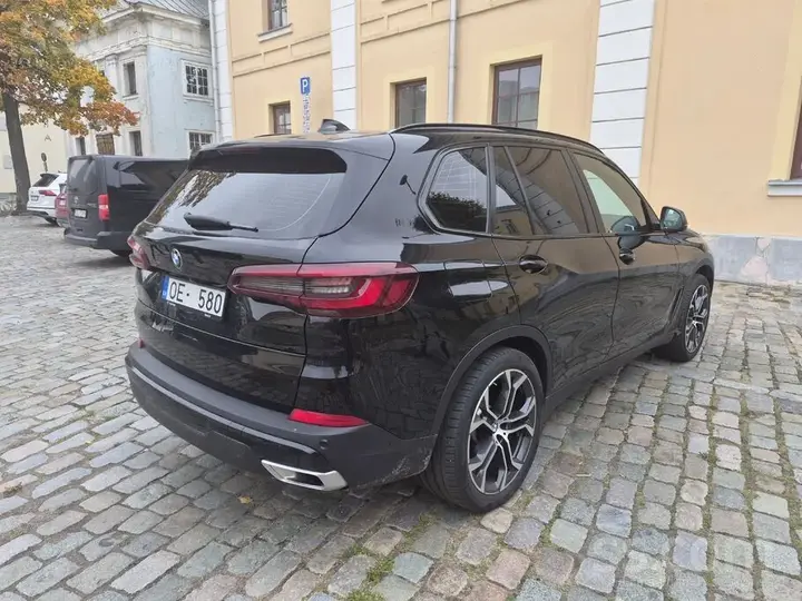 BMW X5 2023 photo 3