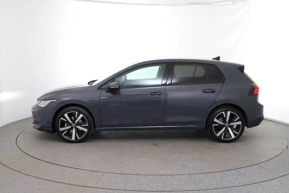 Volkswagen Golf 2026 photo 2
