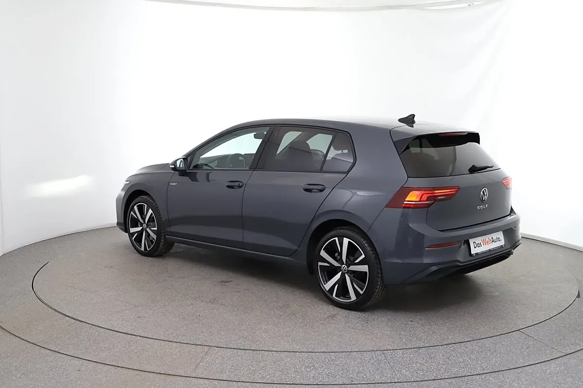 Volkswagen Golf 2026 photo 3