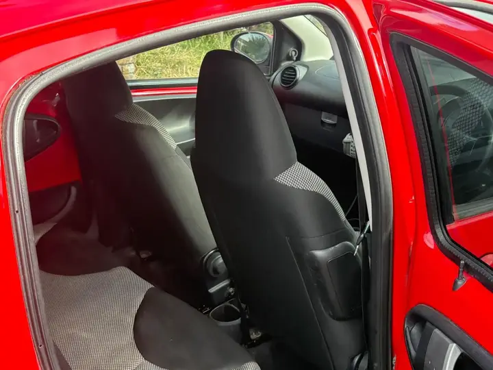 Toyota Aygo 2013 photo 3