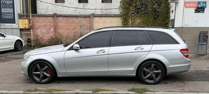 Mercedes-Benz C-Class 2009 photo 4