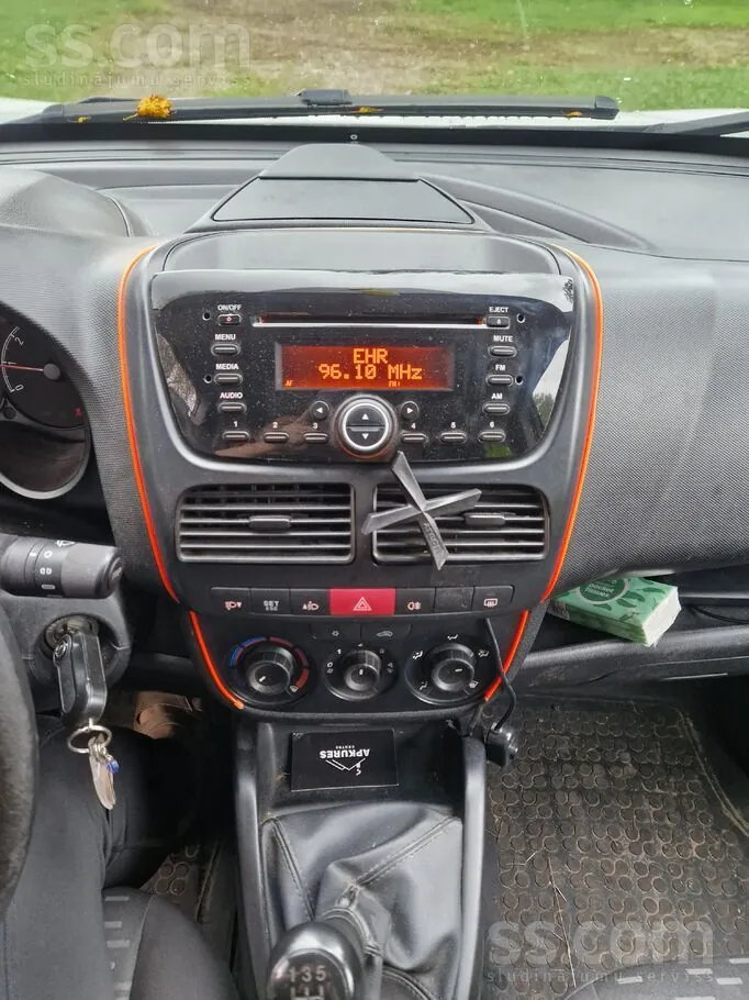 Opel Combo 2012 photo 3