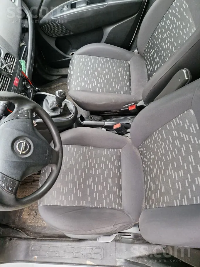 Opel Combo 2012 photo 2