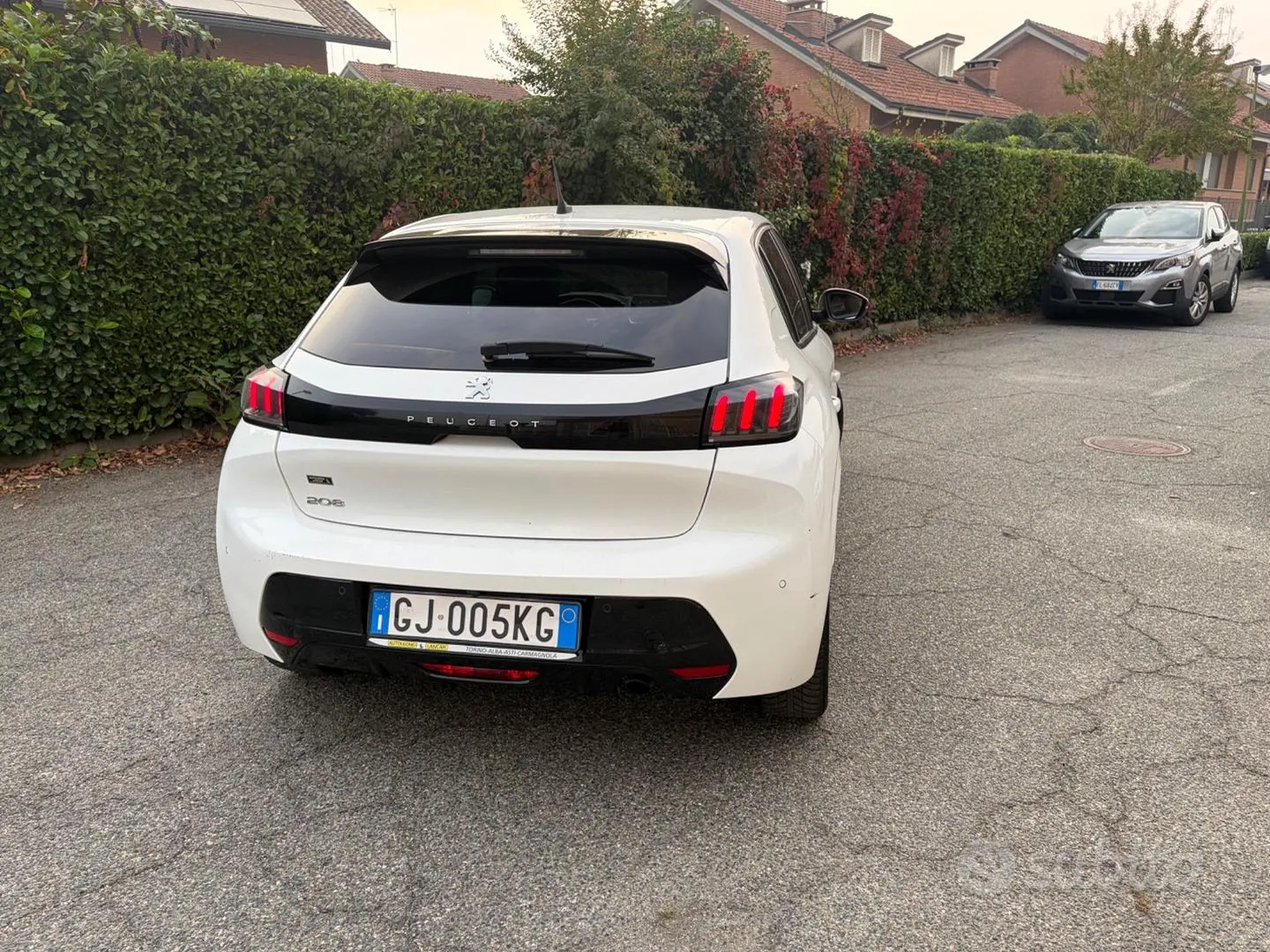 Peugeot 208 2022 photo 4