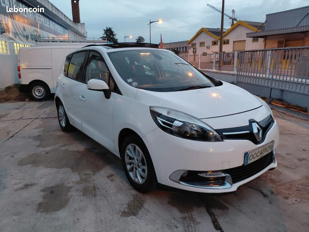 Renault Scenic 2013 photo 2
