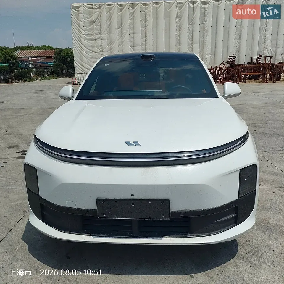 Li Auto L6 2025 photo 2