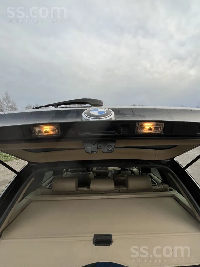 BMW X5 2004 photo 2