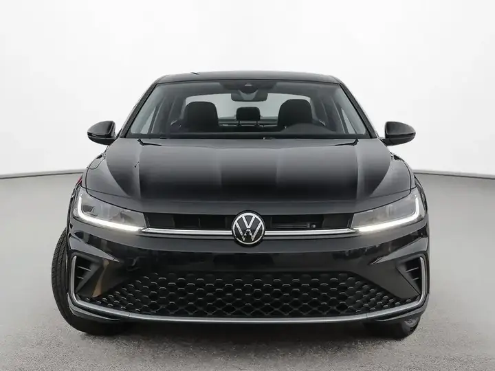 Volkswagen Jetta 2027 photo 2