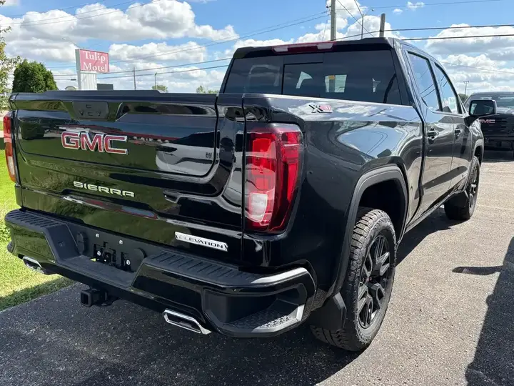 GMC Sierra 1500 2026 photo 5