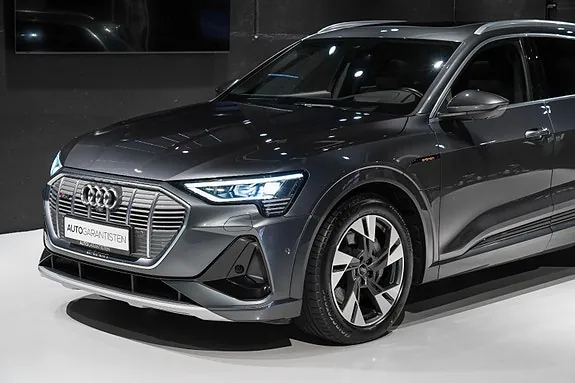 Audi E-Tron 2022 photo 2