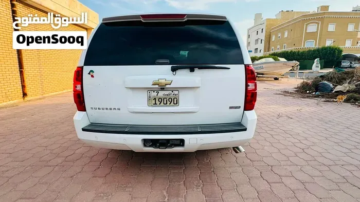 Chevrolet Suburban 2007 photo 2