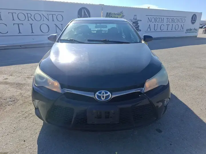 Toyota Camry 2016 photo 2