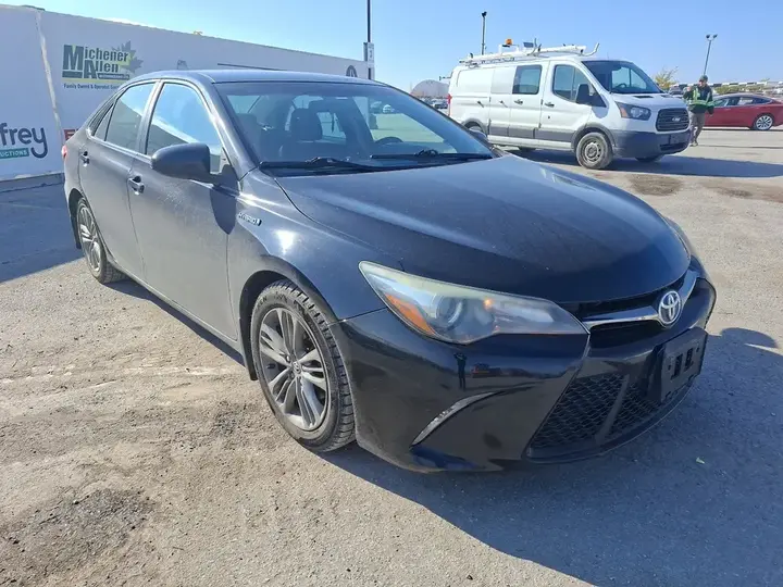 Toyota Camry 2016 photo 3