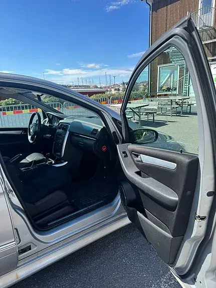 Mercedes-Benz B 200 2008 photo 5