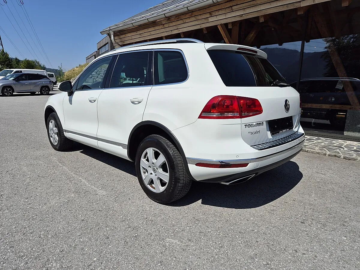 Volkswagen Touareg 2015 photo 3