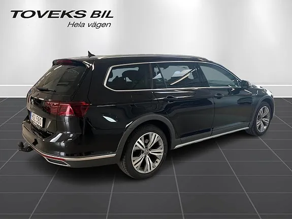Volkswagen Passat Alltrack 2023 photo 3