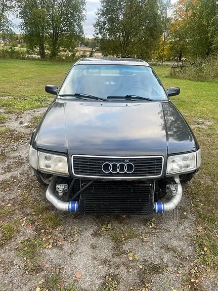 Audi 100