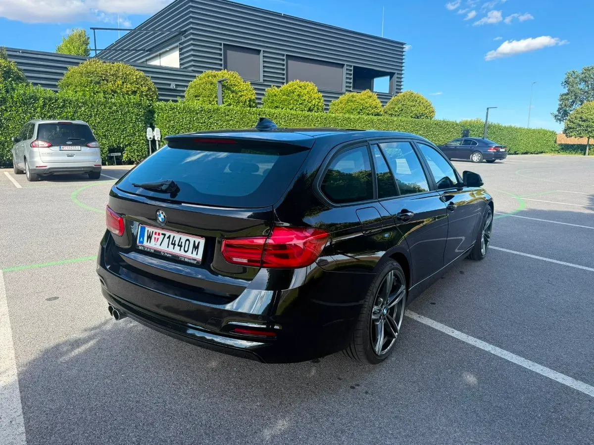 BMW 3 Series 2016 photo 3