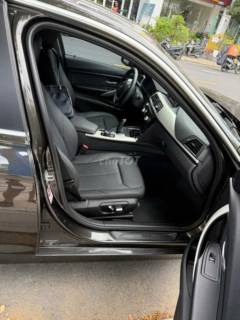 BMW 3 Series 2015 photo 5