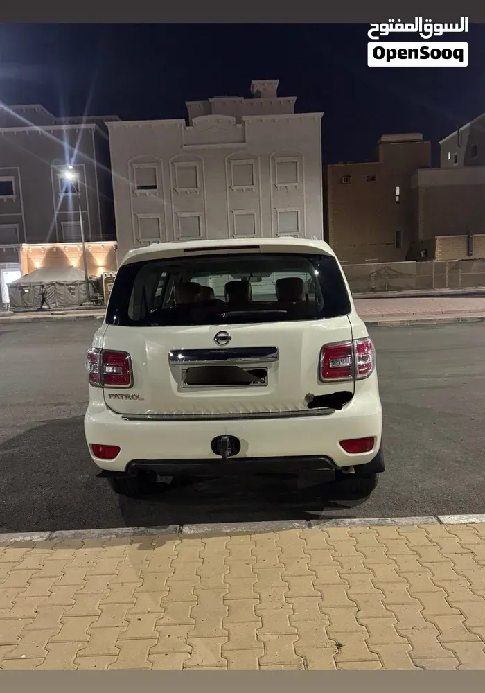 Nissan Patrol 2015 photo 2