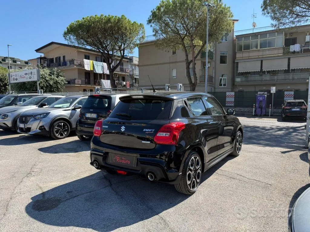 Suzuki Swift 2022 photo 4
