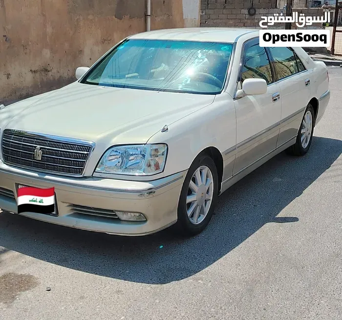 Toyota Crown 2002 photo 3
