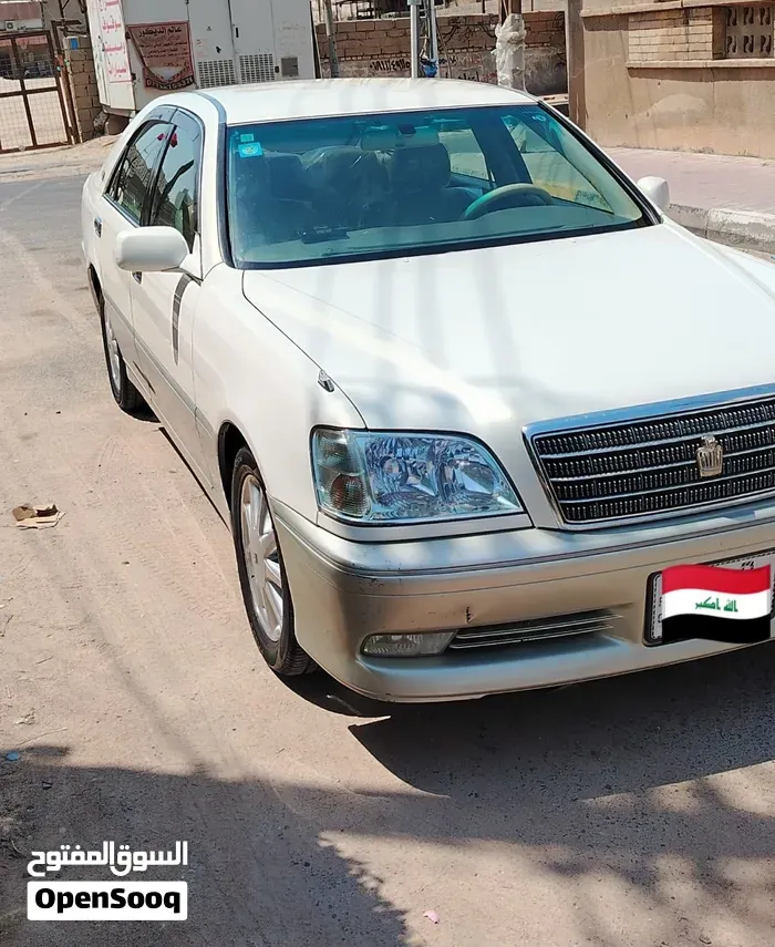 Toyota Crown 2002 photo 2