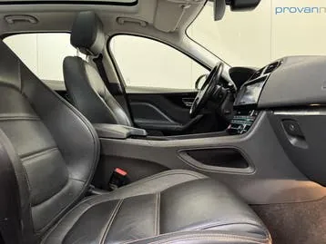 Jaguar F-Pace 2017 photo 2