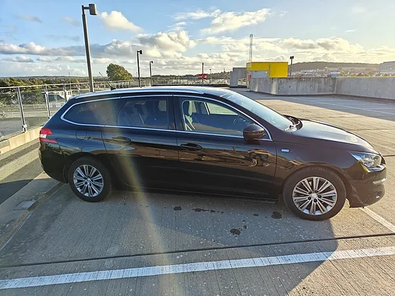 Peugeot 308 2015 photo 4