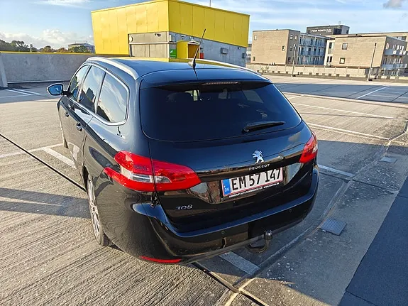 Peugeot 308 2015 photo 3